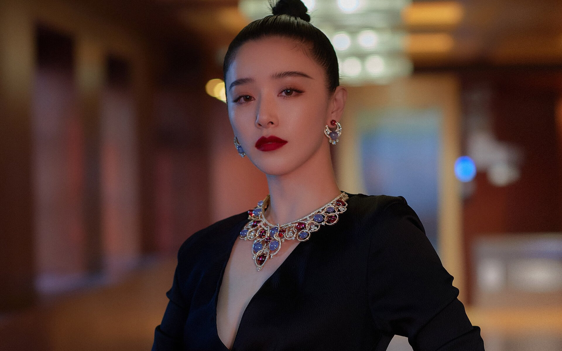 开云体育APP下载-移轴·撕裂·对峙，欧冠式绞杀下，上海用东陆快攻狂潮正面击溃北境铁壁