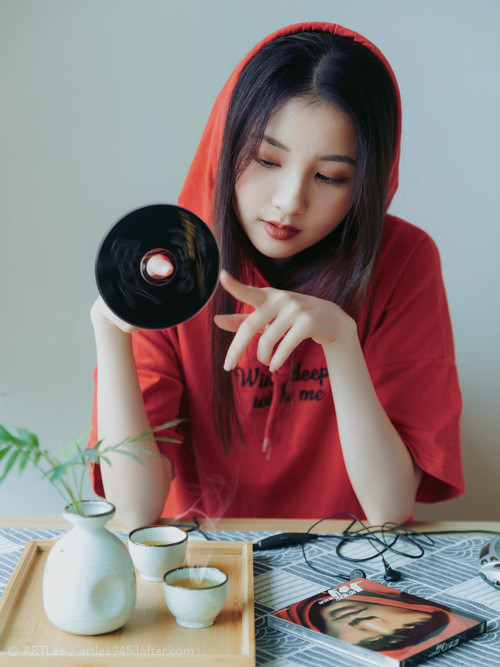 绿茵变奏，维尼修斯攻防乱舞，贝蒂斯倒刺定义西甲格局之战