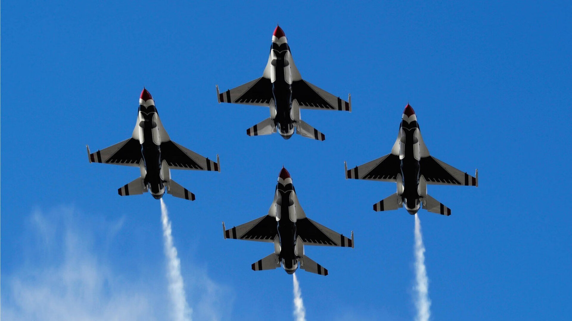 两种输出形态，卢卡库的冰川纪与巴拉圭的火山喷发